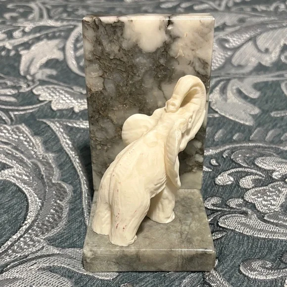 Vintage Genuine Alabaster Bookend Handcarved in Italy - Picture 2 of 4